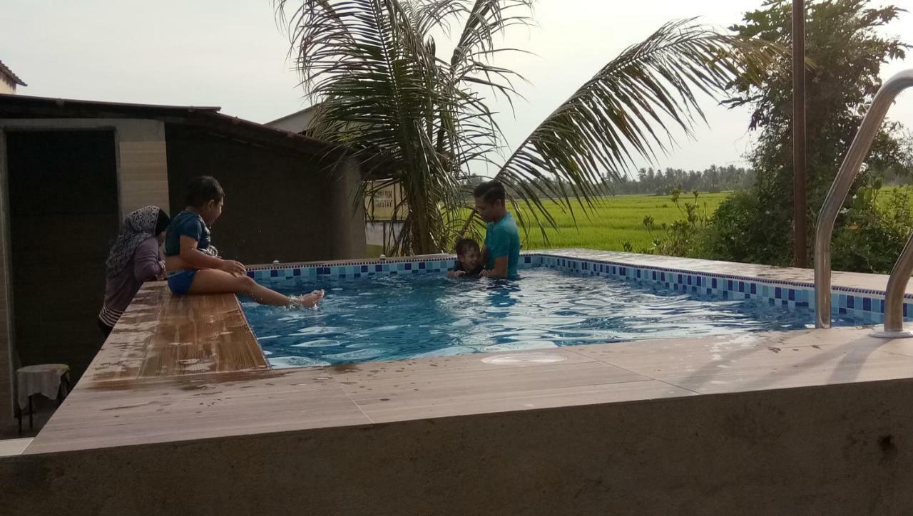 Kurau Inn Farmstay Kuala Kurau Экстерьер фото
